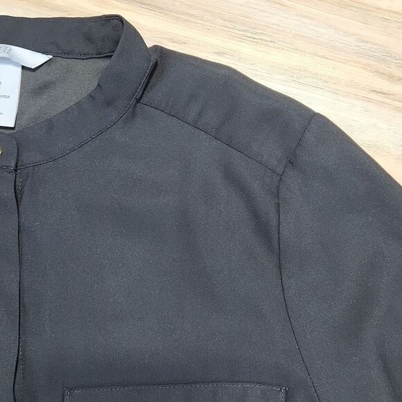🔹️H&M Black Mandarin Neck Button-up Blouse w/Pockets Size 10 - Picture 5 of 11